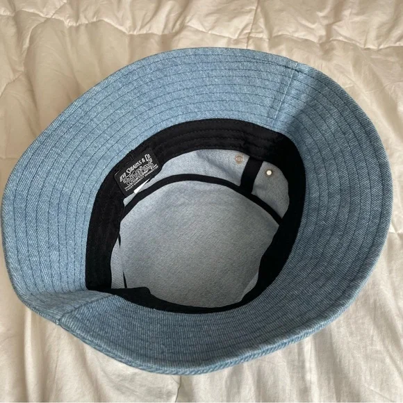 Levi's Lightwash Denim Bucket Hat Gorpcore Streetwear - Picture 4 of 5